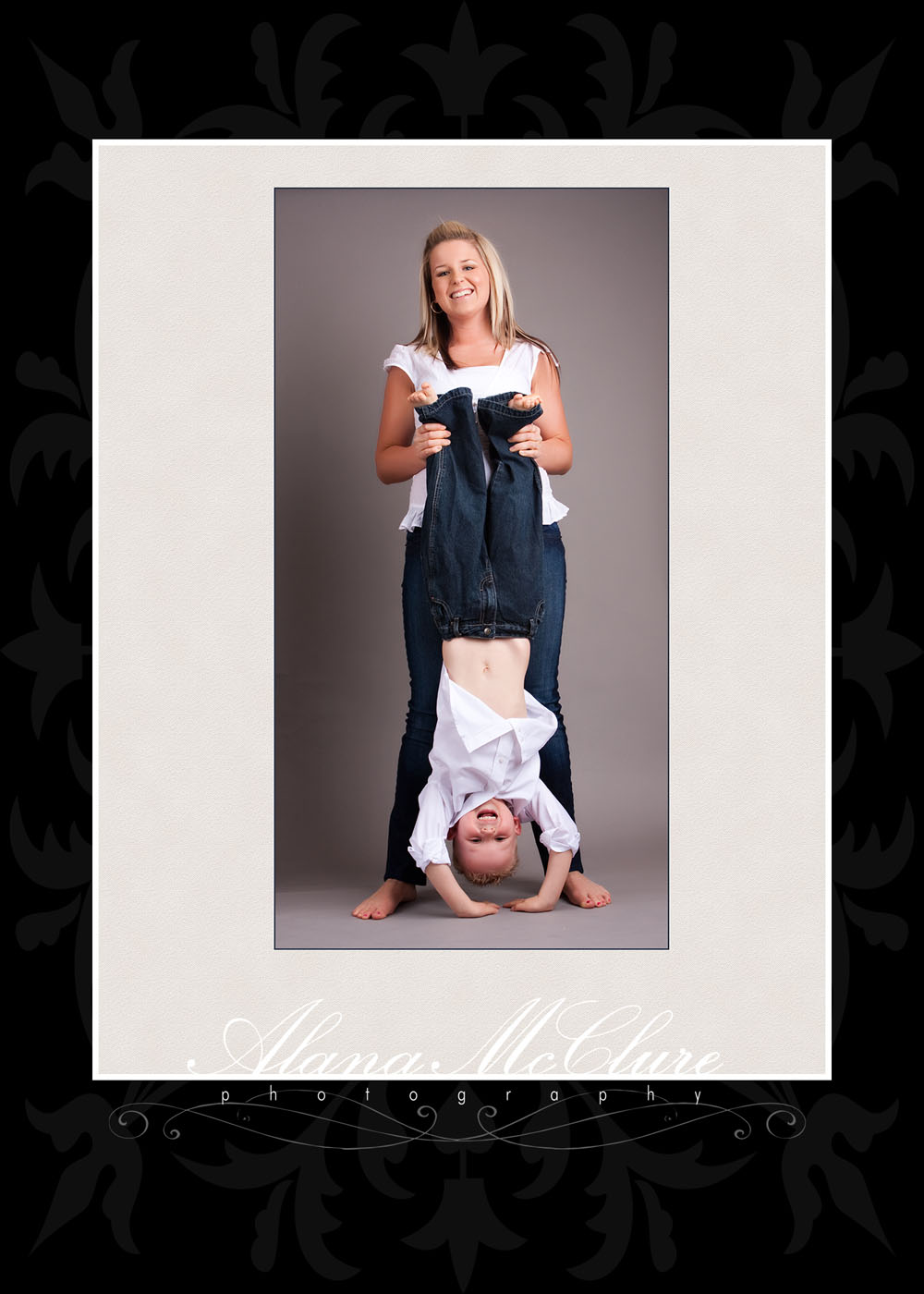 Durham Region Photographer - Silly Mommy