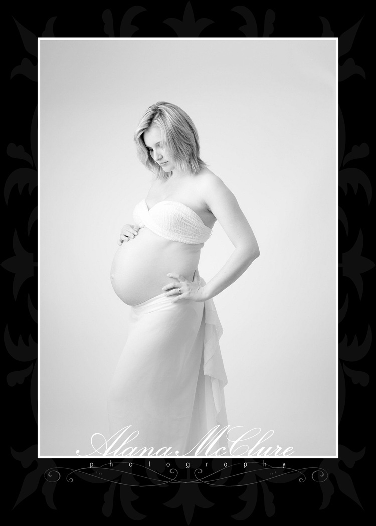 Durham Region Maternity Photographer - Elegance