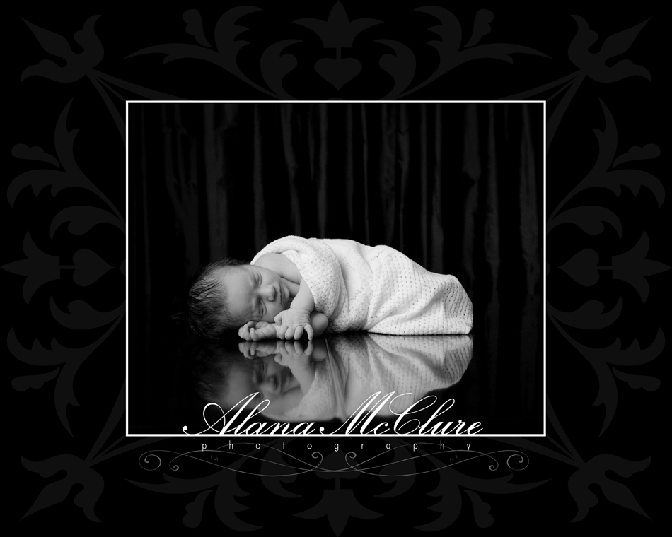 Baby Reflections - Toronto Newborn Phototgrapher Alana McClure