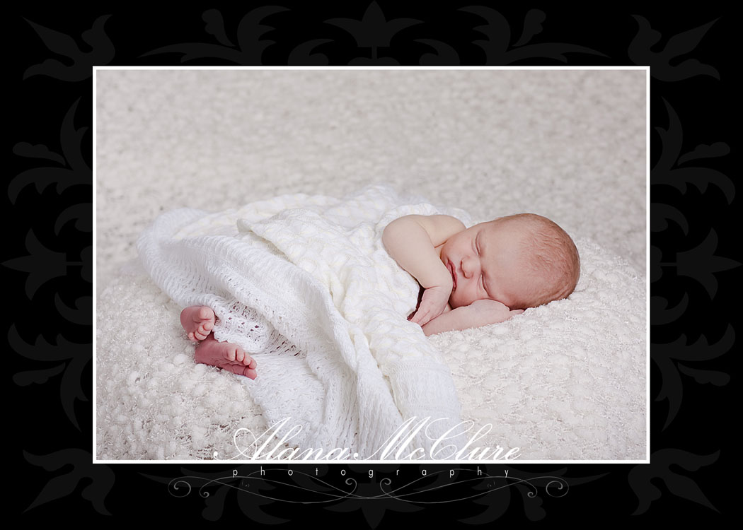 Toronto Newborn Photographer - Newborn Baby Girl 3