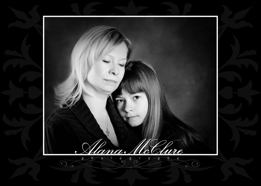 Toronto Family Photographer - Mother and Daughter