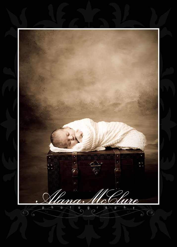 Oshawa Newborn Photographer