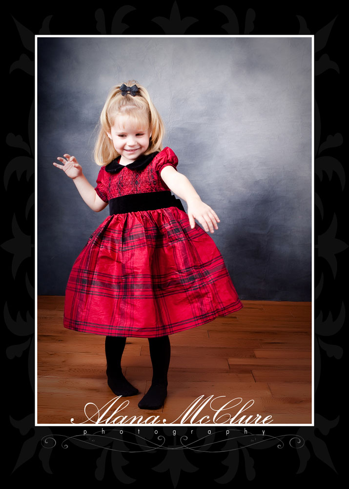 Toronto Family Photographer - Child Holiday Portraits