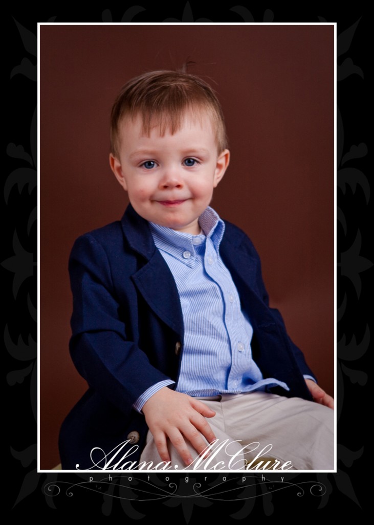 Brooklin Family Photographer - Holiday Portraits Boy